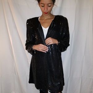 Vintage black sequin blazer with collar closing